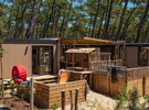 Vue ensemble Cottage Duo Suite Premium jacuzzi 8 personnes dans les Landes au camping Le Vieux Port