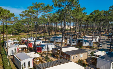 Quartier premium au camping 5 étoiles le Vieux Port dans les Landes 