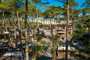 Pinède au camping 5 étoiles le Vieux Port dans les Landes 