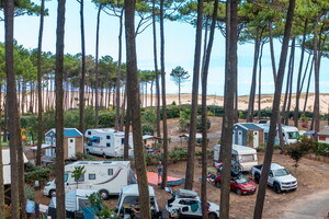 Notre camping avec mobil home accessible PMR (5) location avec accès PMR  emplacement camping car 2 à 6 personnes spacieux et adaptés séjour agréable