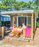 Terrasse Mobil-home Resasol 2/4 personnes dans les Landes au camping Le Vieux Port