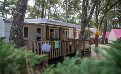 Extérieur Mobil-home Resasol 6/8 personnes dans les Landes au camping Le Vieux Port