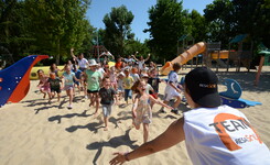 Club enfants et animations pour les familles du camping 5 étoiles Le Vieux Port dans les Landes