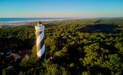 Phare de Contis Camping 5 étoiles le Vieux Port dans les Landes