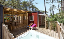 Location Cottage Premium Jacuzzi® 10 personnes au camping 5 étoiles Le Vieux Port avec Resasol pour vos vacances, loisirs et évenements à Messanges Vieux Boucau en bord de mer à la plage